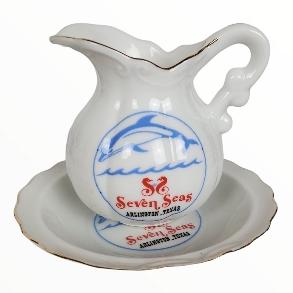 Vtg 70's Seven Seas creamer milk pitcher and saucer Souvenir set